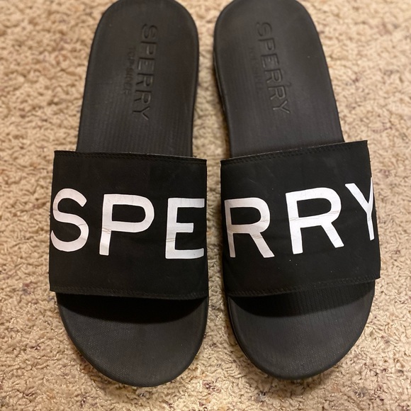 Men’s Slides - Picture 5 of 5